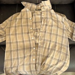 Large Brown Plaid Flannel. Thinner material good for wearing over a nice plain T